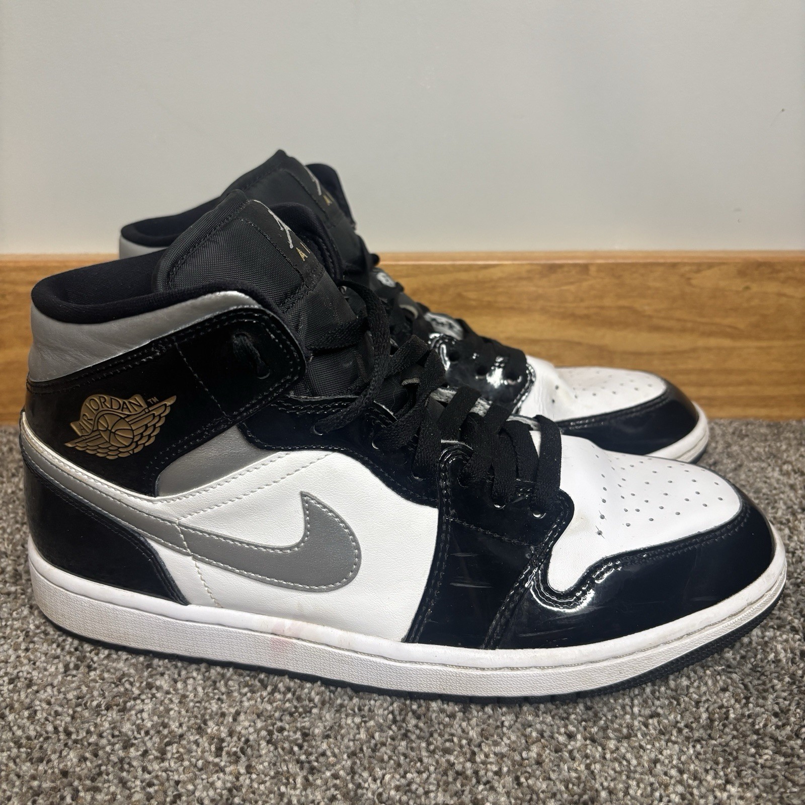 Air Jordan 1 SE Mid Black White Metallic Silver (Men’s size 10)