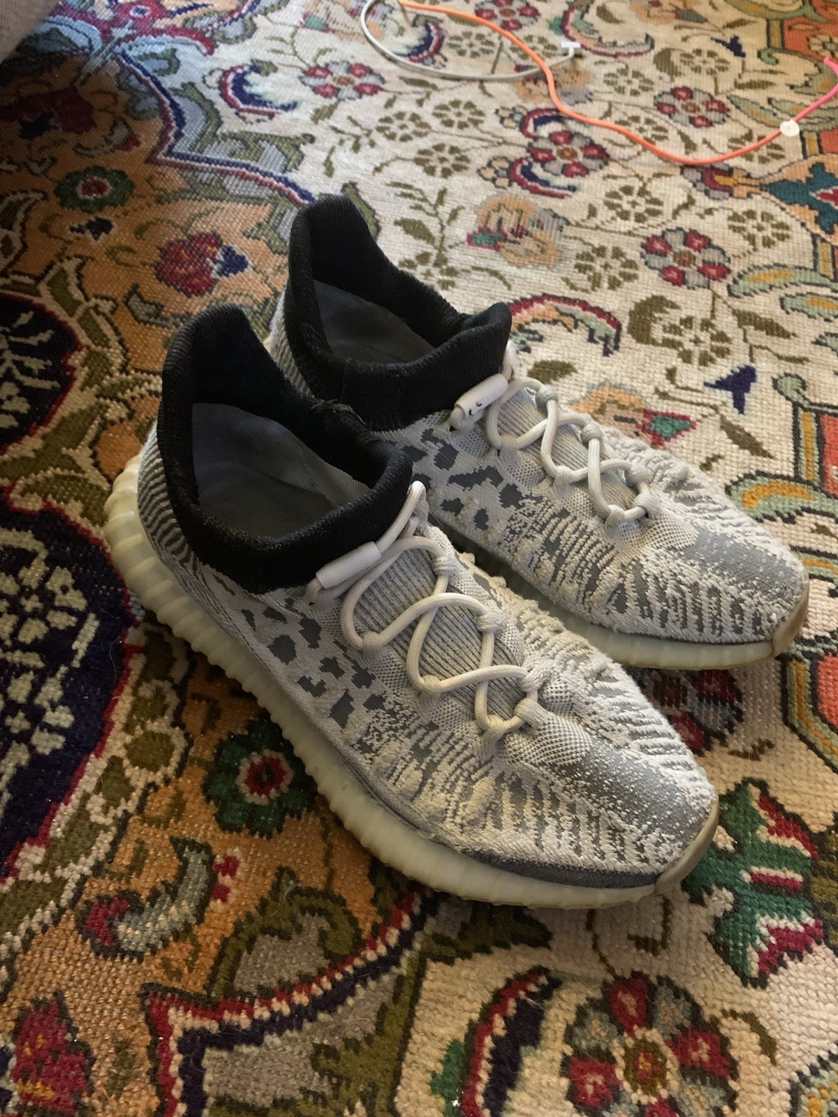 adidas Yeezy Size 10.5