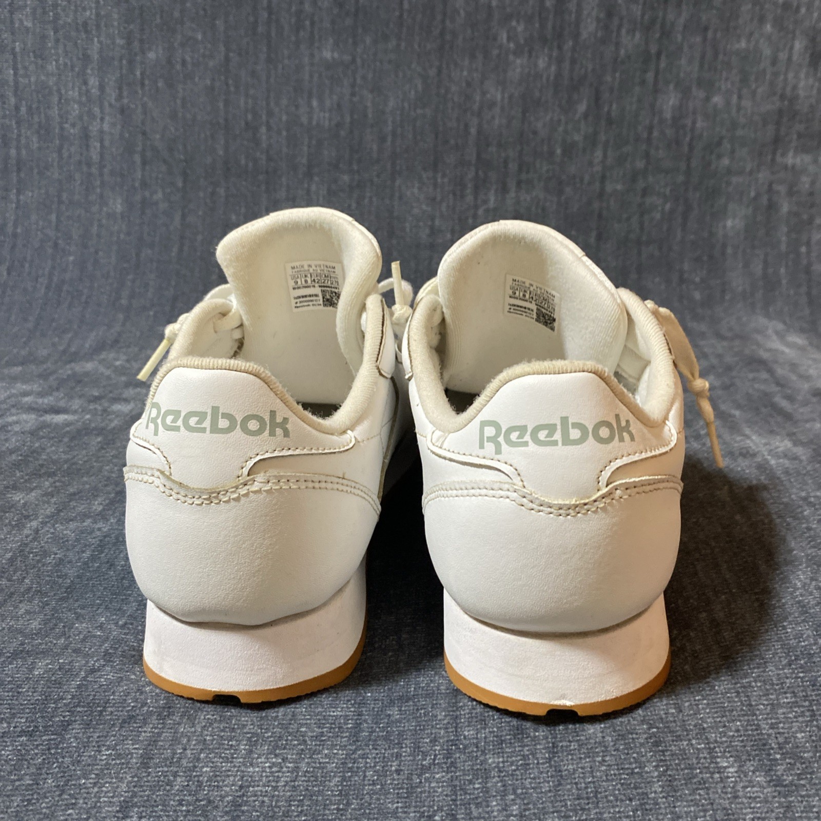 Reebok Classic Leather White Gum Men’s Athletic Sneakers sz 9