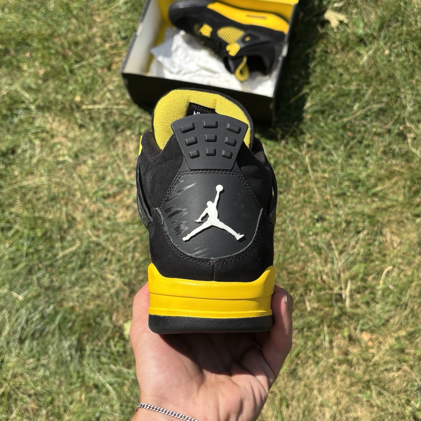 Size 12 – Nike Air Jordan 4 Retro ‘Thundet’ Sneakers (GREAT CONDITION)