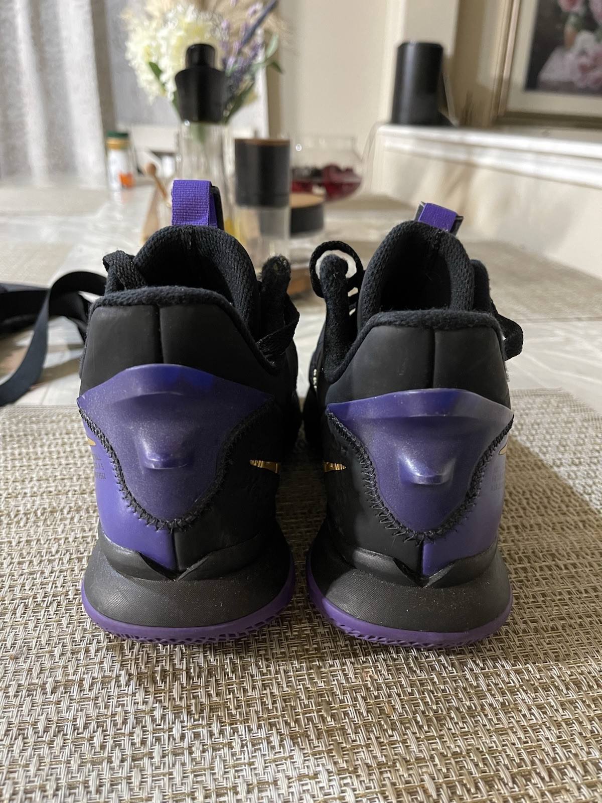 Nike LeBron Witness 5 Fierce Purple Metallic Gold LA Lakers Size 7.5