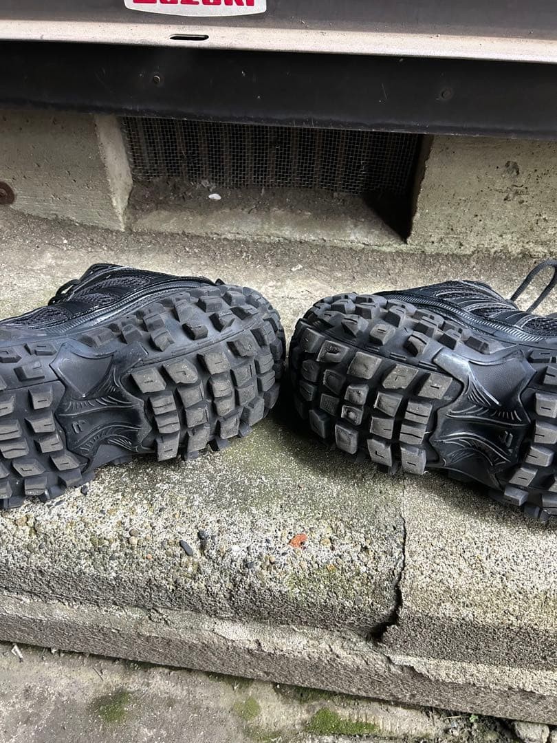 Men 9.5US Balenciaga Sneakers Bouncer Defender Tires