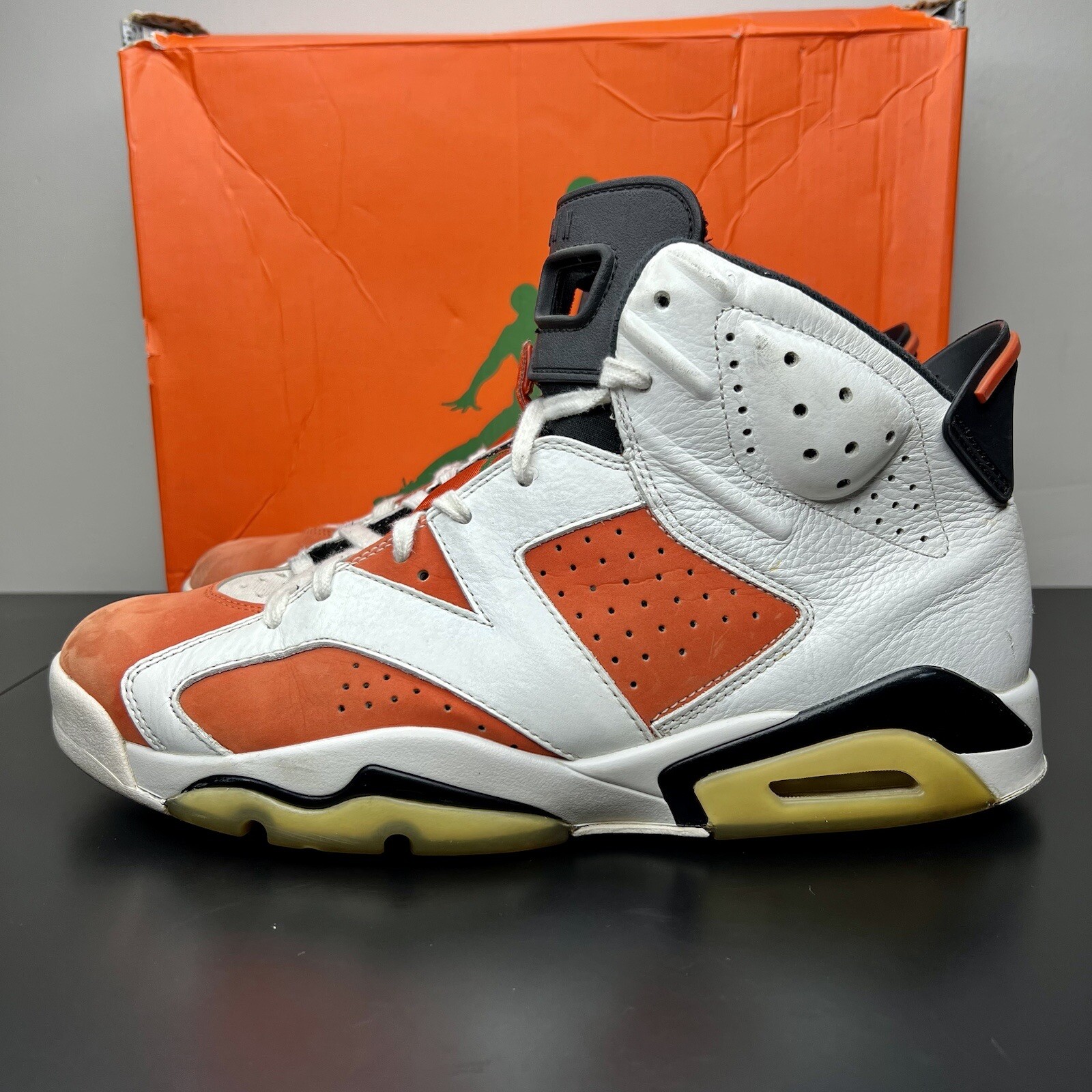 Size 11.5 – Jordan 6 Retro Like Mike 2017