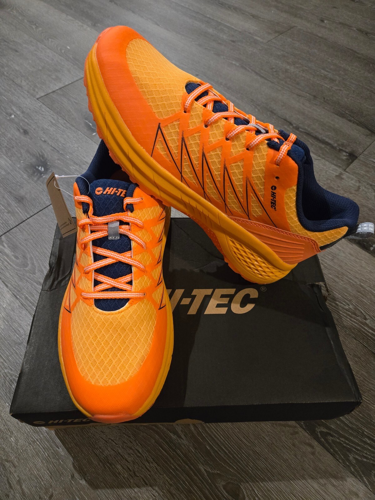Hi-Tec Demolisher Low Shocking Orange Pop Navy Men Size 10.5 CH80045M-OOD