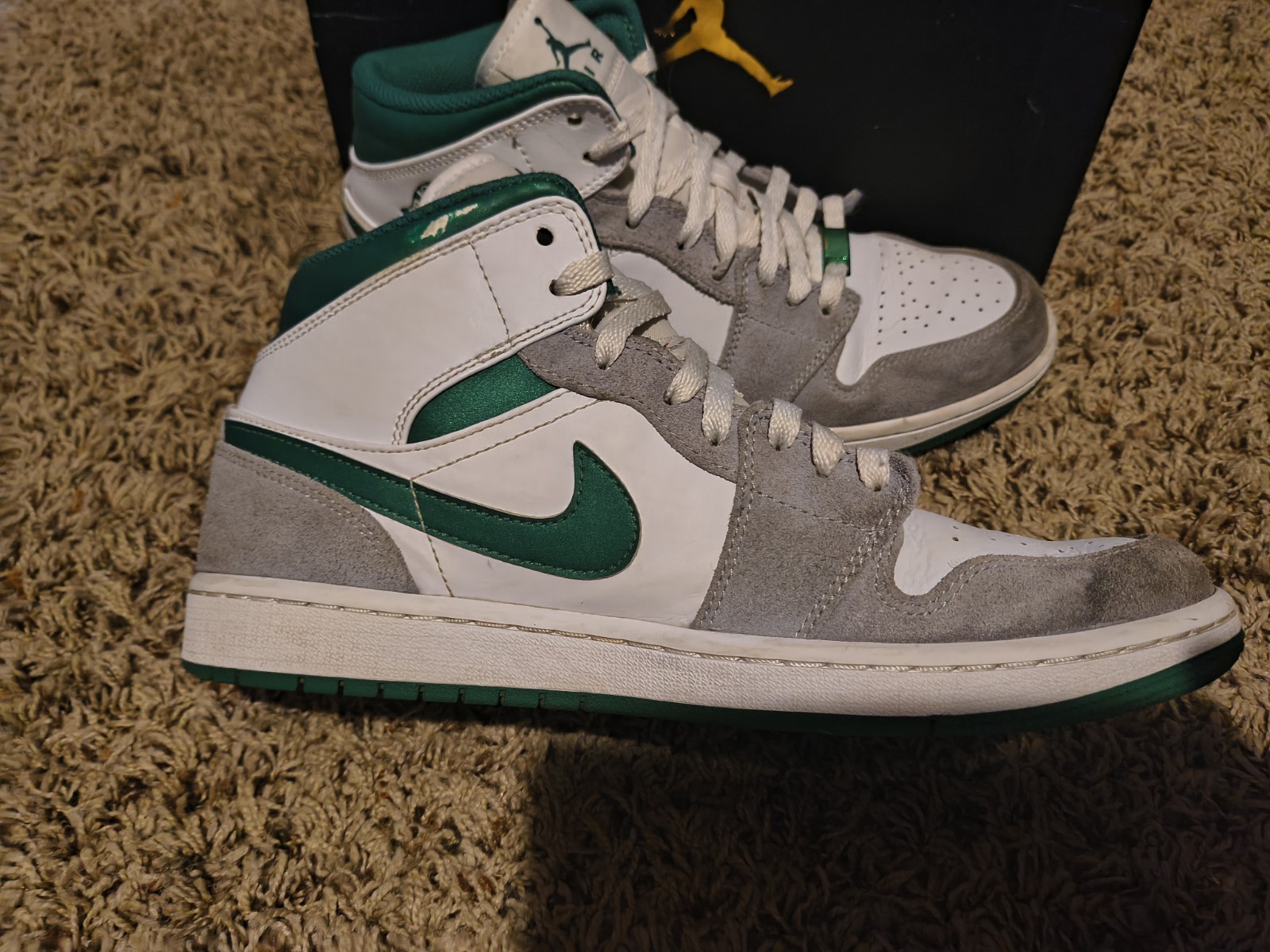Nike Air Jordan 1 Mid Pine Green Grey Size 9 Mens Og Box Fast Shipping