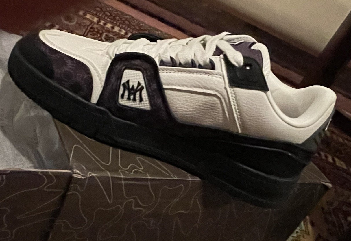 Watson Vulture V2 Men’s Athletic Sneakers Low Top Lace Up White Black
