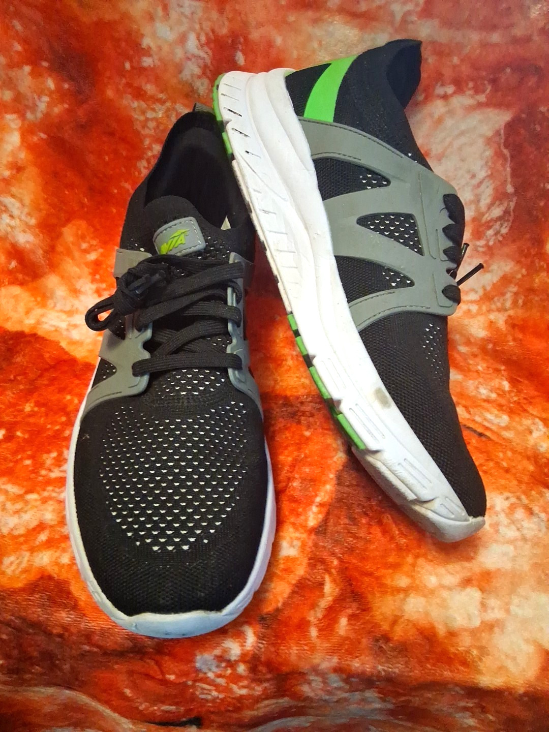 Avia Men’s Size 12 Running Athletic Shoes Black Knit Slip-on Lace-up Low-Top.