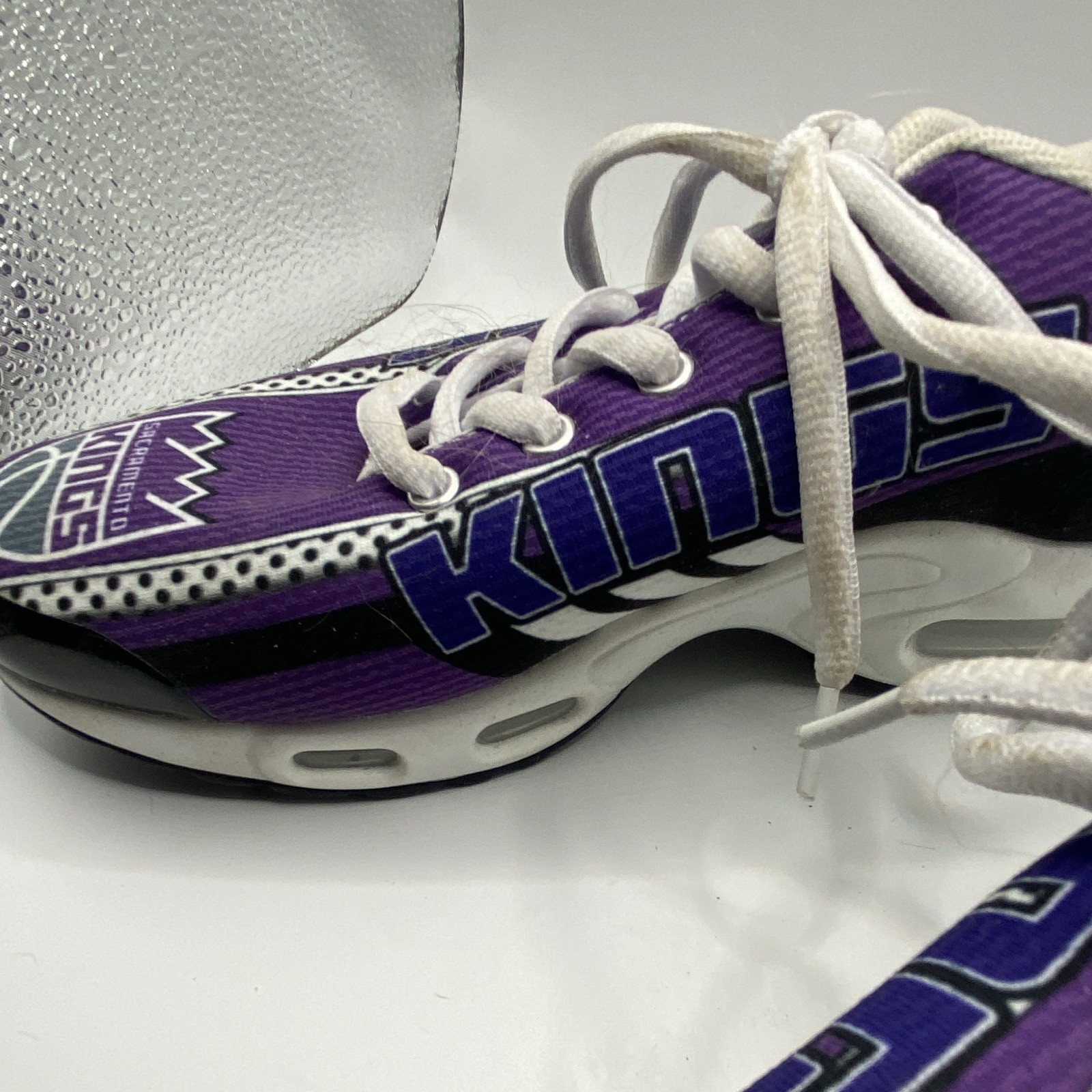 Sacramento Kings Purple/White/Black Low Top Lace-Up Men’s Basketball Sneaker
