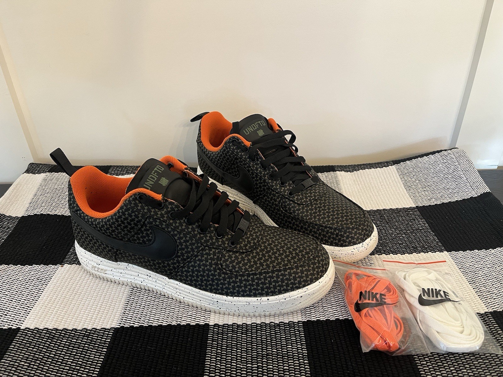 Nike UNDFTD Lunar Force 1 Low Black/Medium Olive Sneaker 652805-003