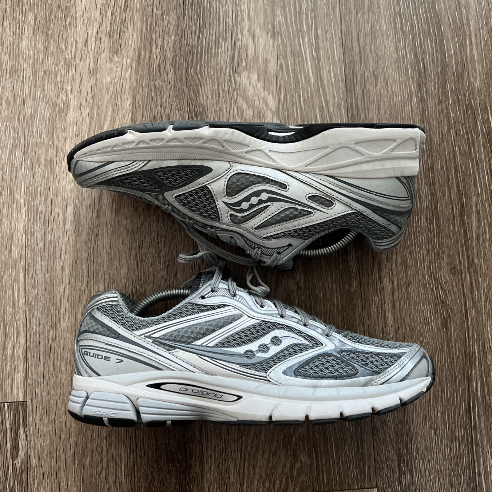 SAUCONY ProGrid Guide 7 Grey Shoes – Men’s 9