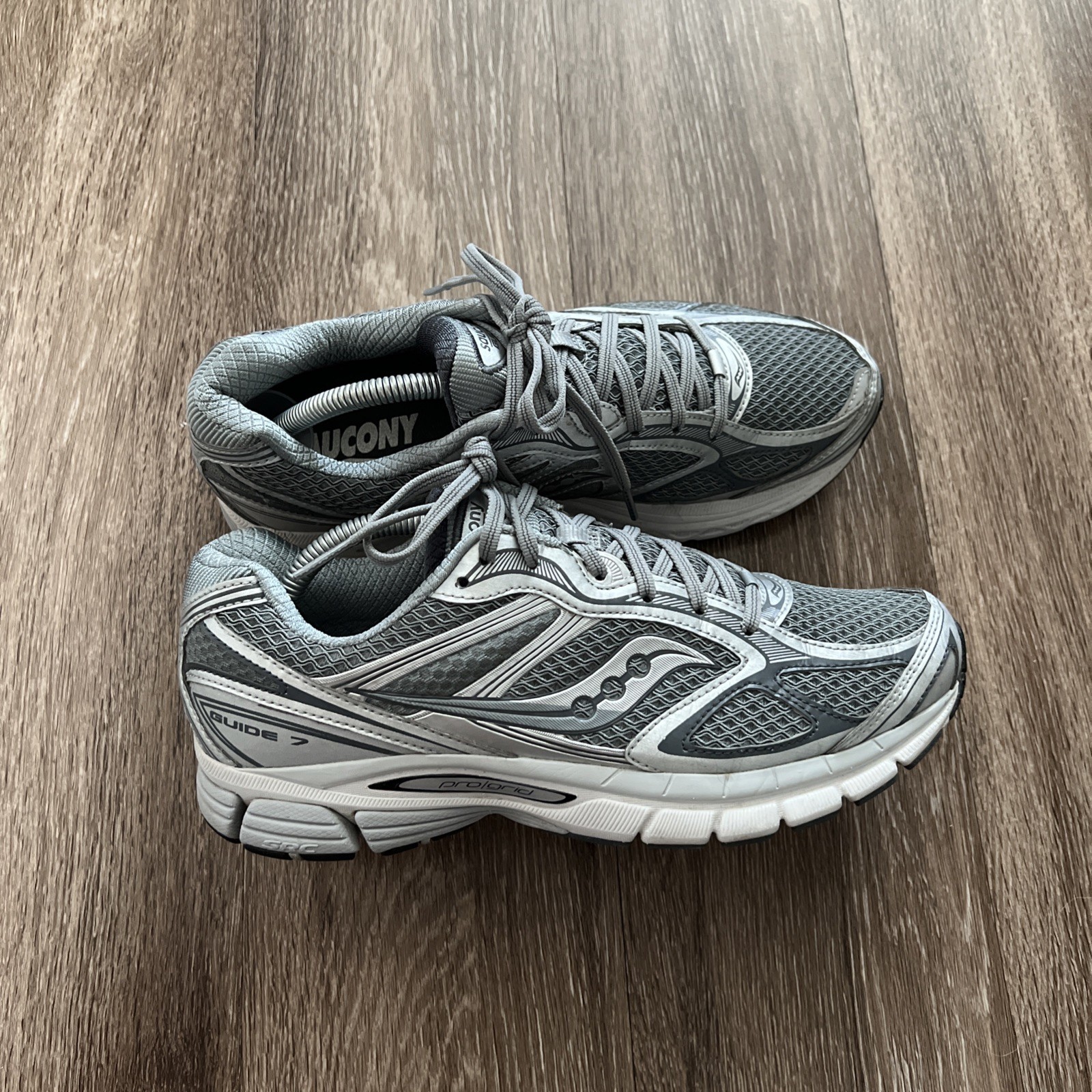 SAUCONY ProGrid Guide 7 Grey Shoes – Men’s 9