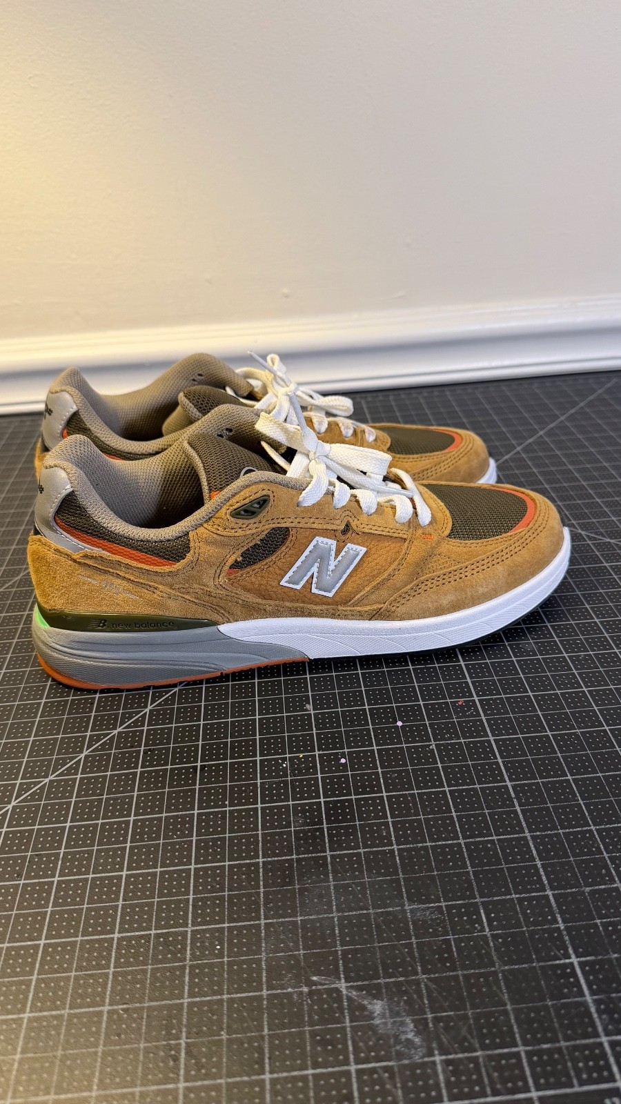 Size 8 – Andrew Reynolds x New Balance Numeric 933 Camel Dark Brown