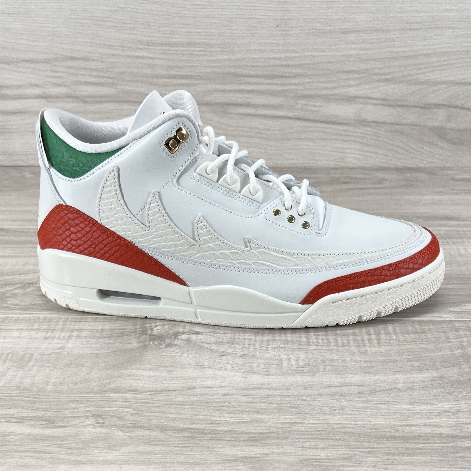 Men’s Size 11 Air Jordan 3 Retro El Vuelo IO1752-100 New