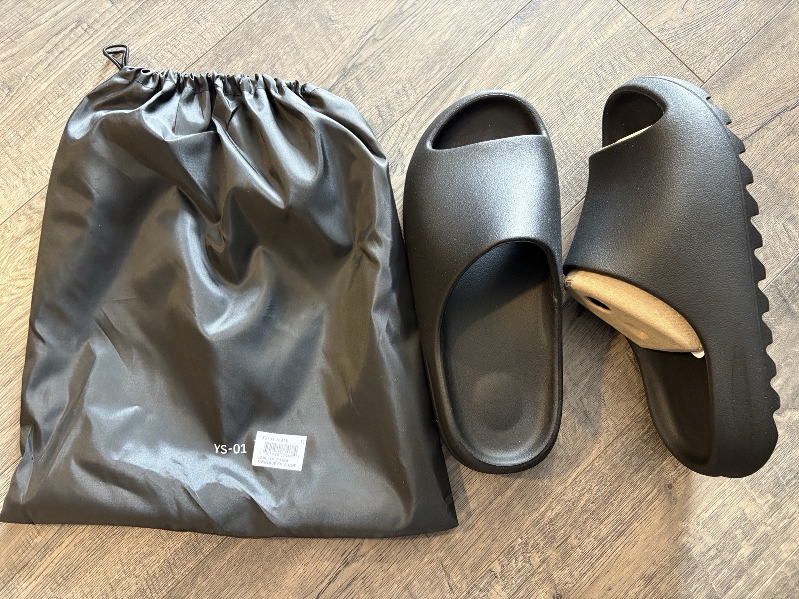 Yeezy Slides Black YS-01 Men’s Size 13