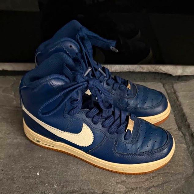Nike Men’s Blue/White/Gum Colorblock Athletic Sneakers High Top Lace Up Rubber
