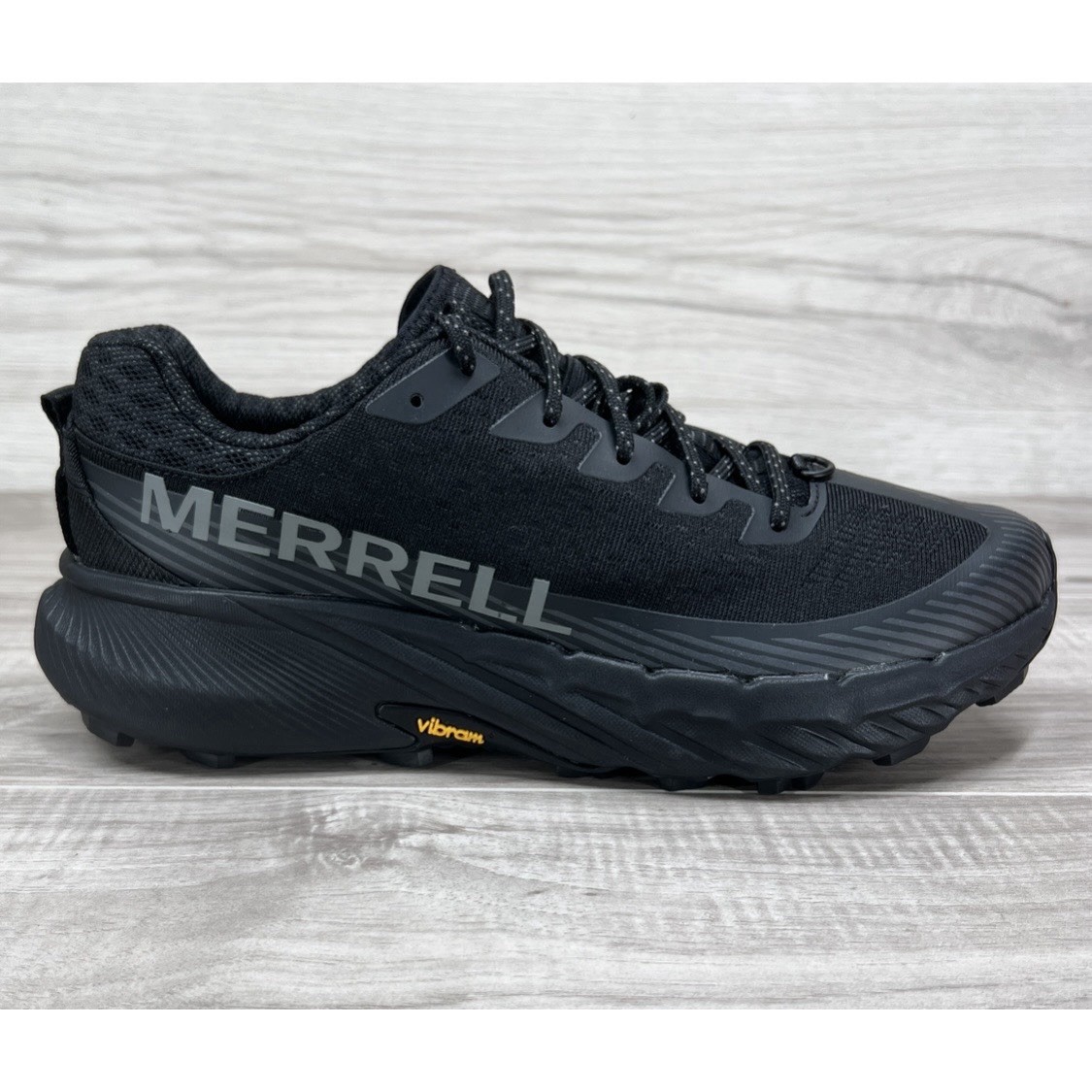 Merrell Men’s Sneaker Agility Peak 5 Black Black Running Shoes Mens 9.5 J068045