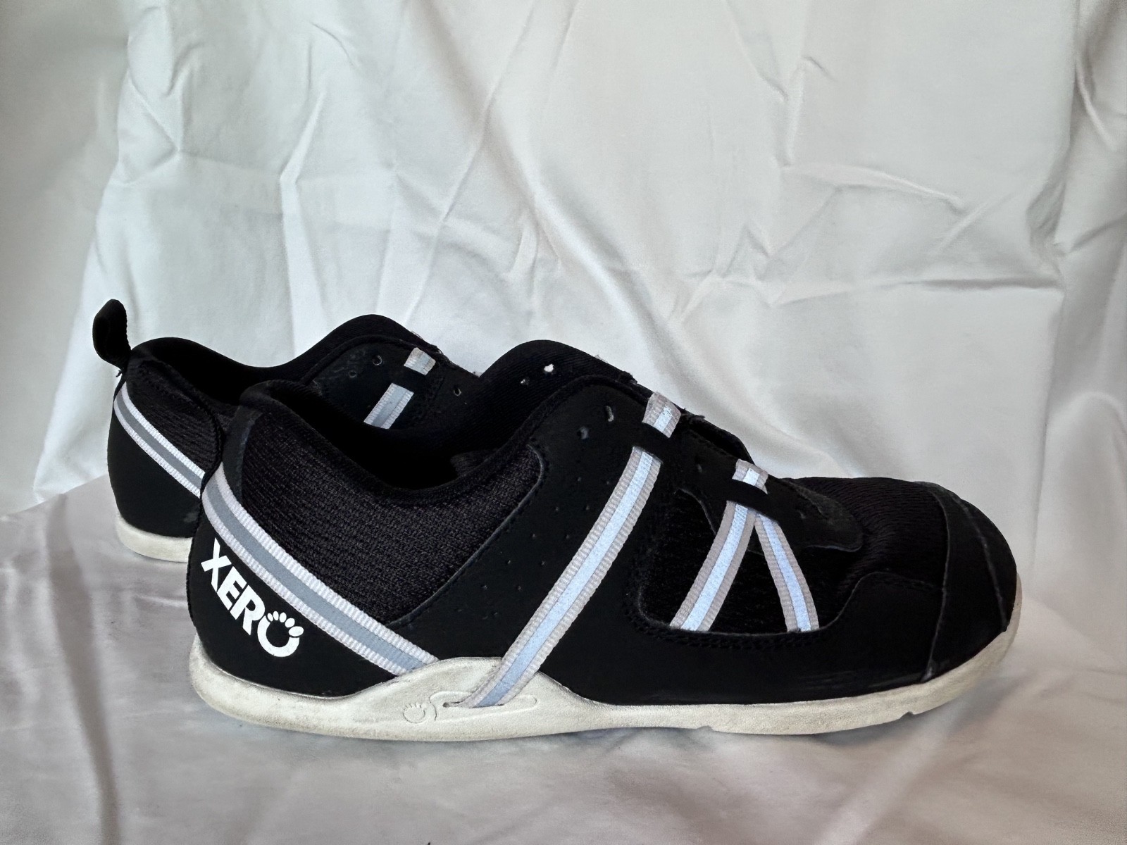Xero Prio Barefoot Shoes Men’s 8.5 Black White Zero Drop Minimalist Wide Toe Box
