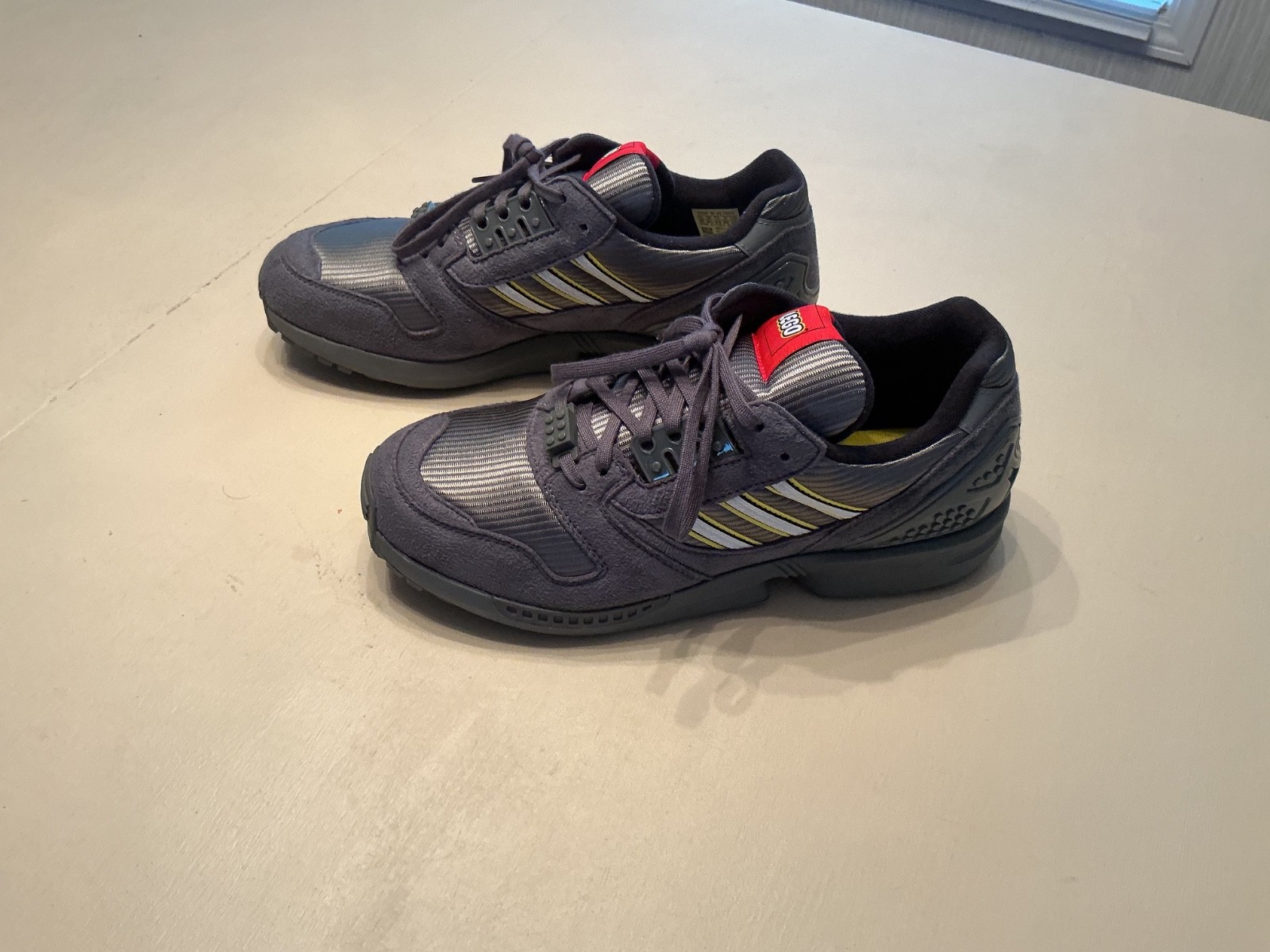 Men’s Size 10 – Limited Edition LEGO x adidas ZX 8000 Color Pack – Ash