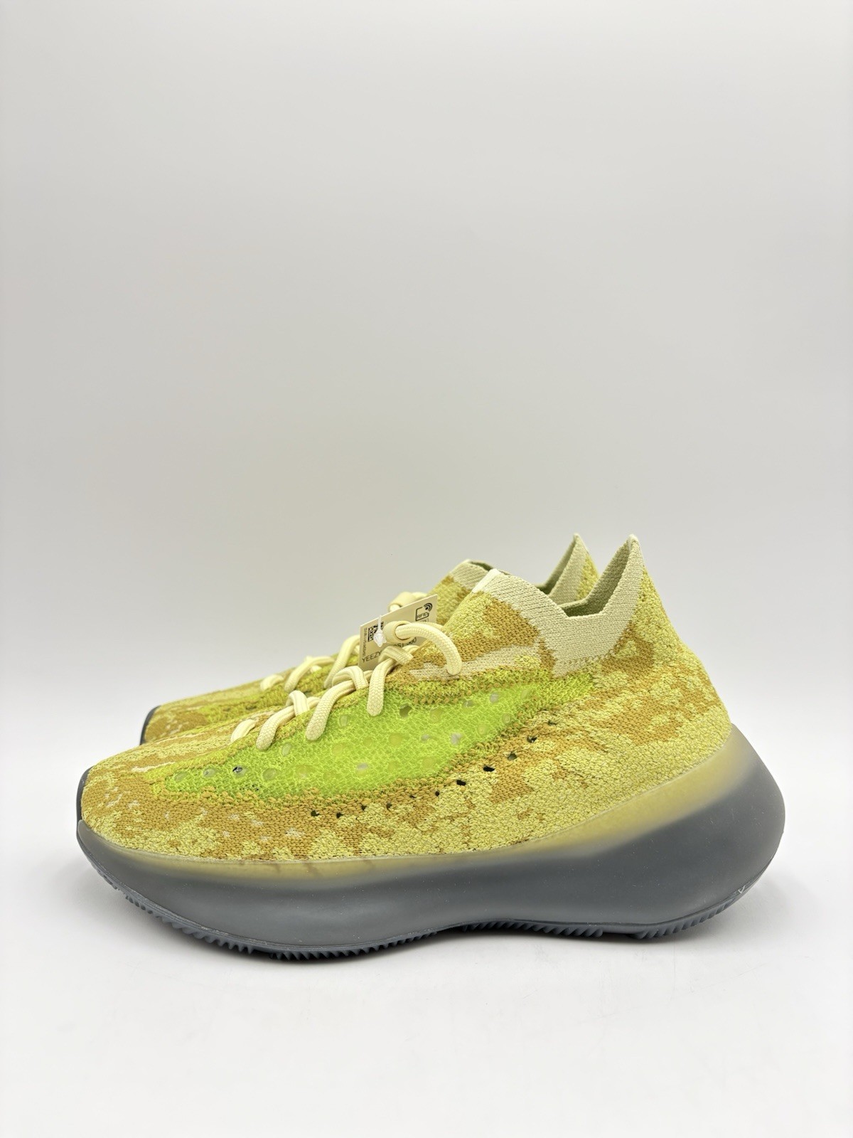 Adidas Men’s Yeezy Boost 380 Size 5 Hylte Glow |FZ4994|
