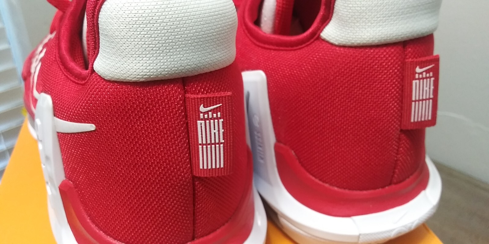 Nike LeBron Witness VI TB Mens Size 13 Red White Basketball BRAND NEW GREAT GIFT
