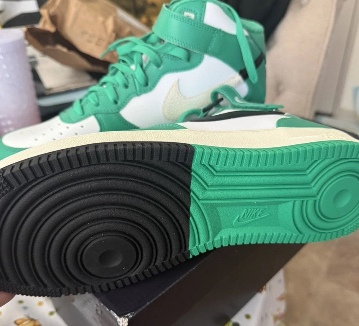 Men’s Nike Air Force 1 Mid ’07 LV8 Split Green Summit White/Black DZ2554 100