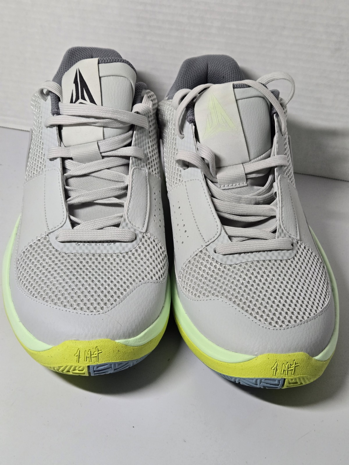 Nike Men’s JA 1 ‘Light Silver’ Grey Cyber Green Size 11 FQ4796-003