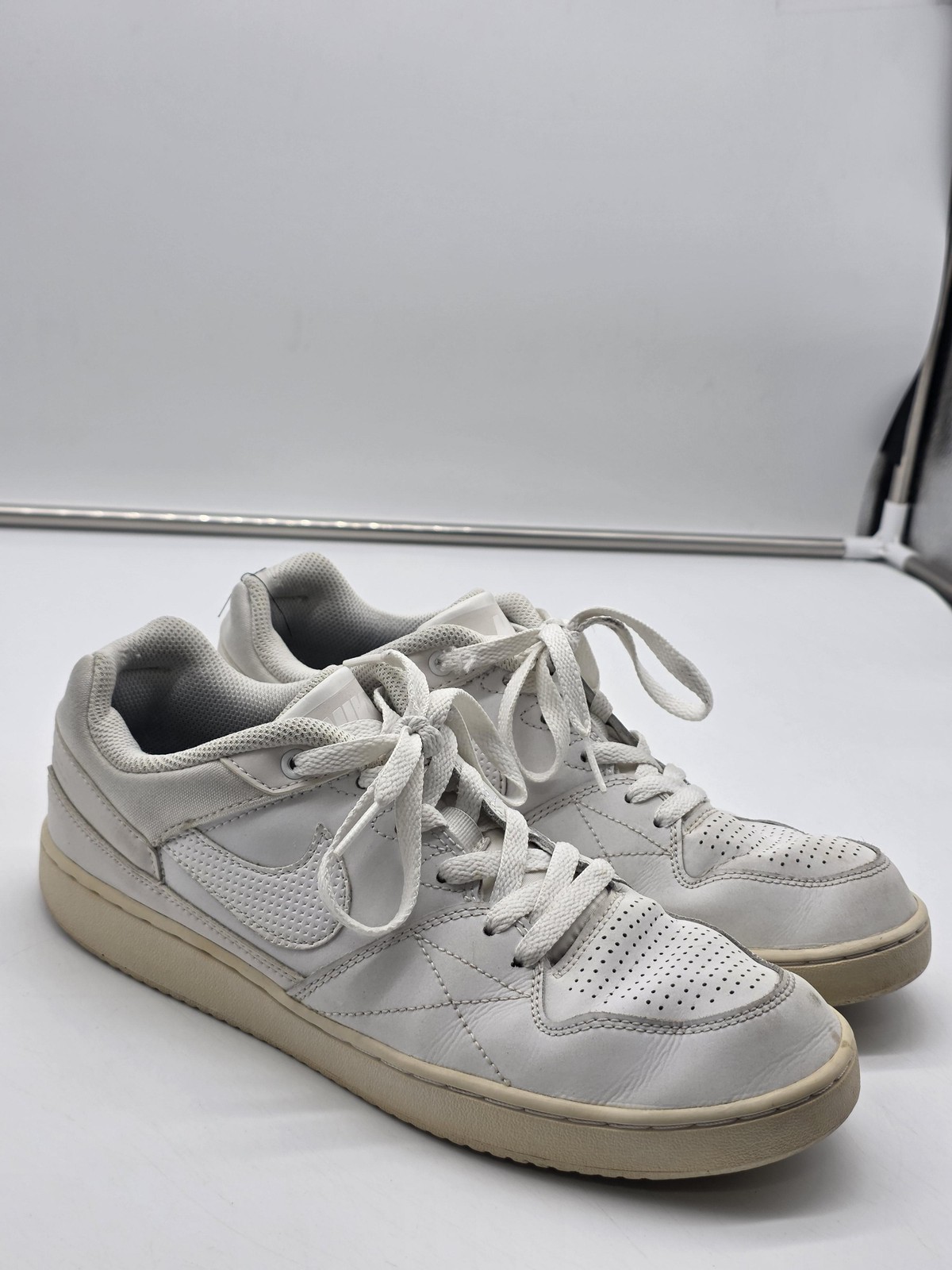 Nike Shoes Men 9.5 White Priority Leather Low Top Damaged Sneakers 641894-111