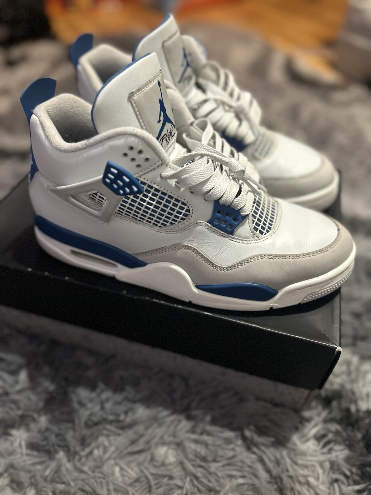Jordan 4 “Military Blue”| Size 9.5| Good Condition| OG All