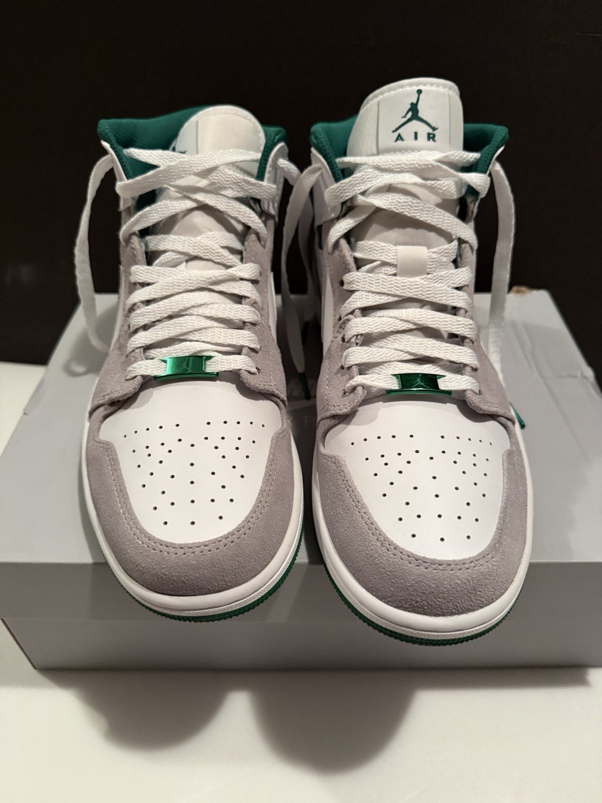 Size 9.5 – Air Jordan 1 SE Mid Grey Pine Green