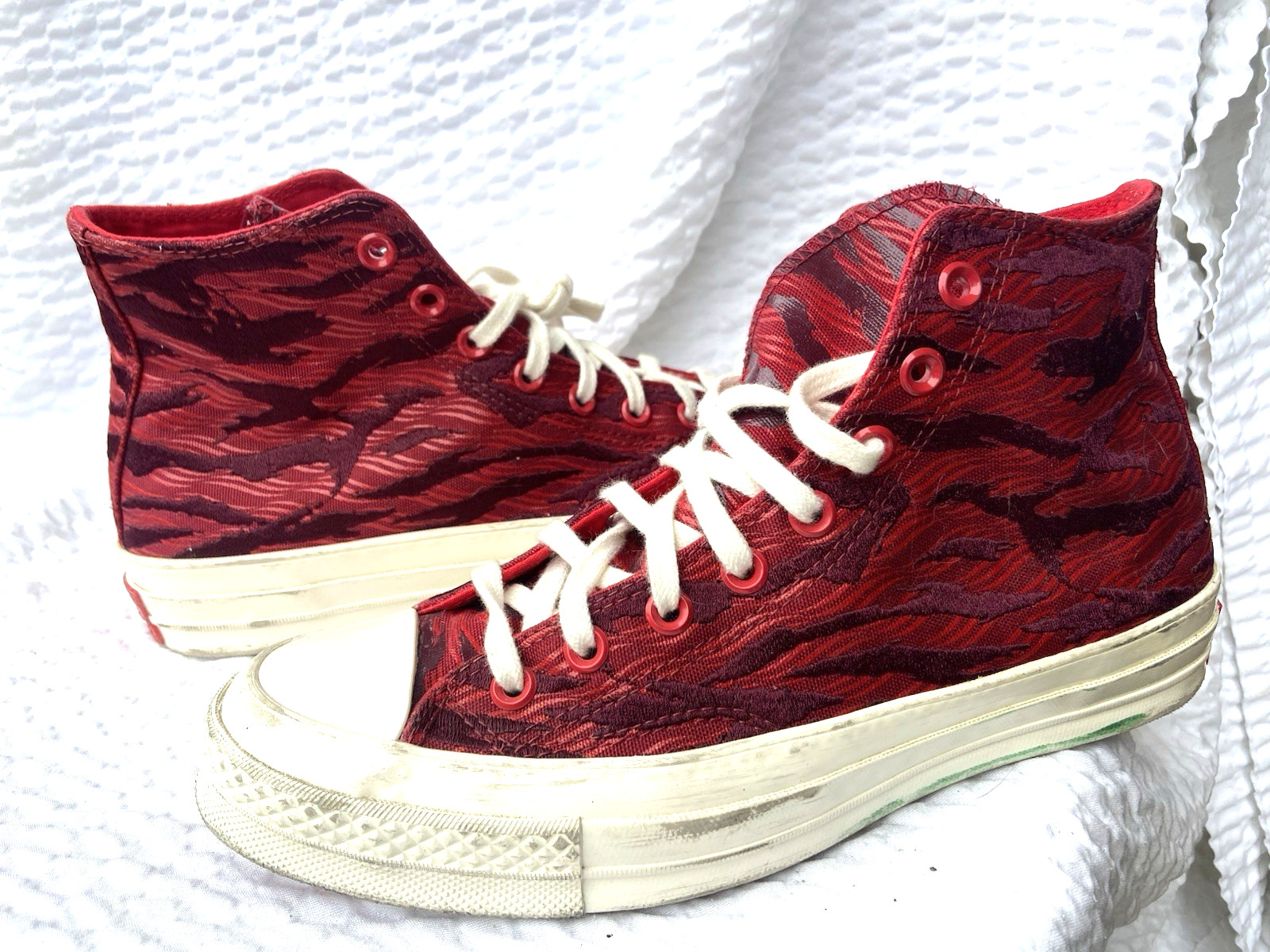 Converse Chuck Taylor All Star Hi Top RED flame zebra Ex con Men 8.5 Women 10.5