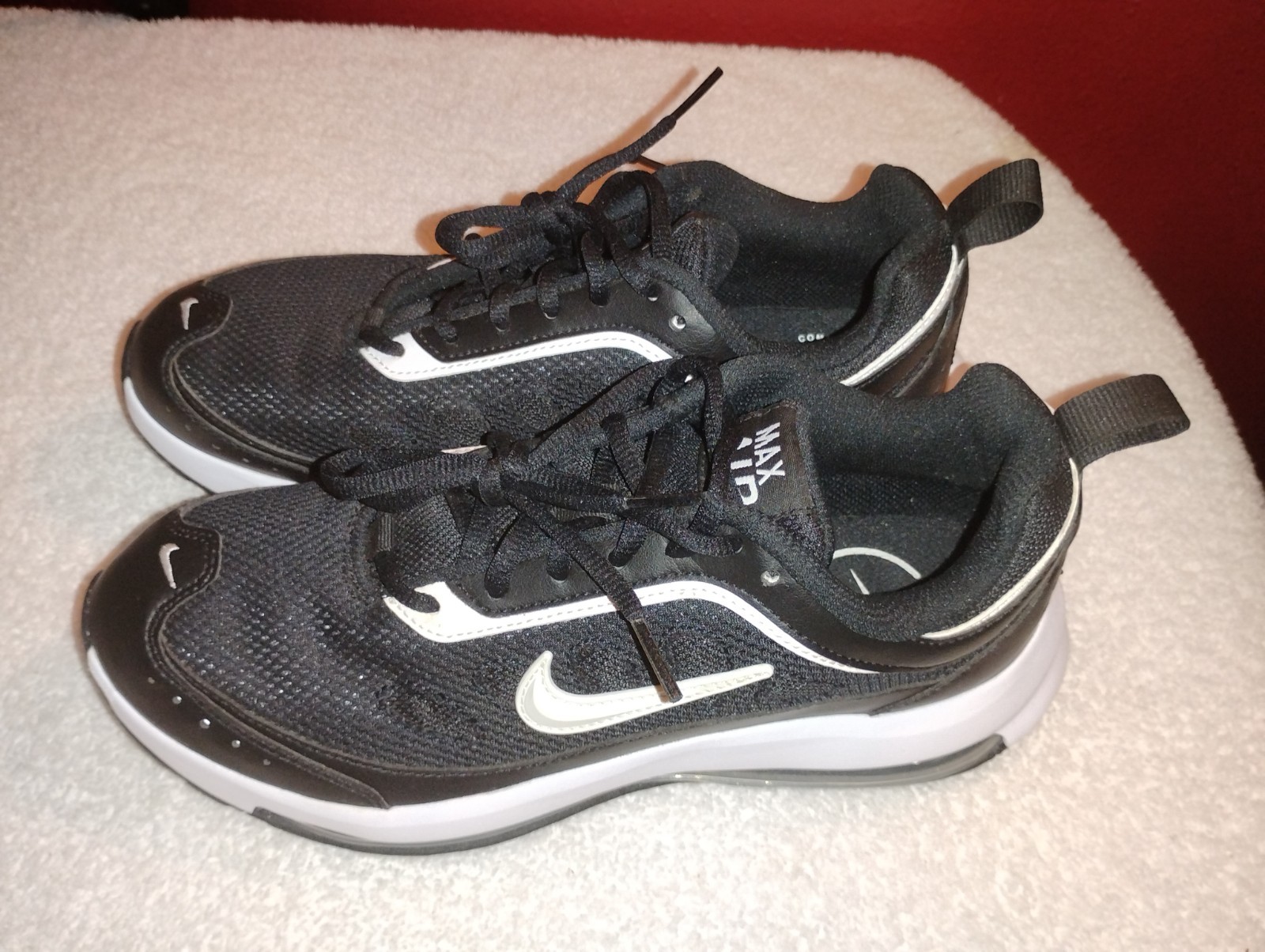 Nike Air Max AP Black/White Men’s Sneakers Size 8. CU4826-002