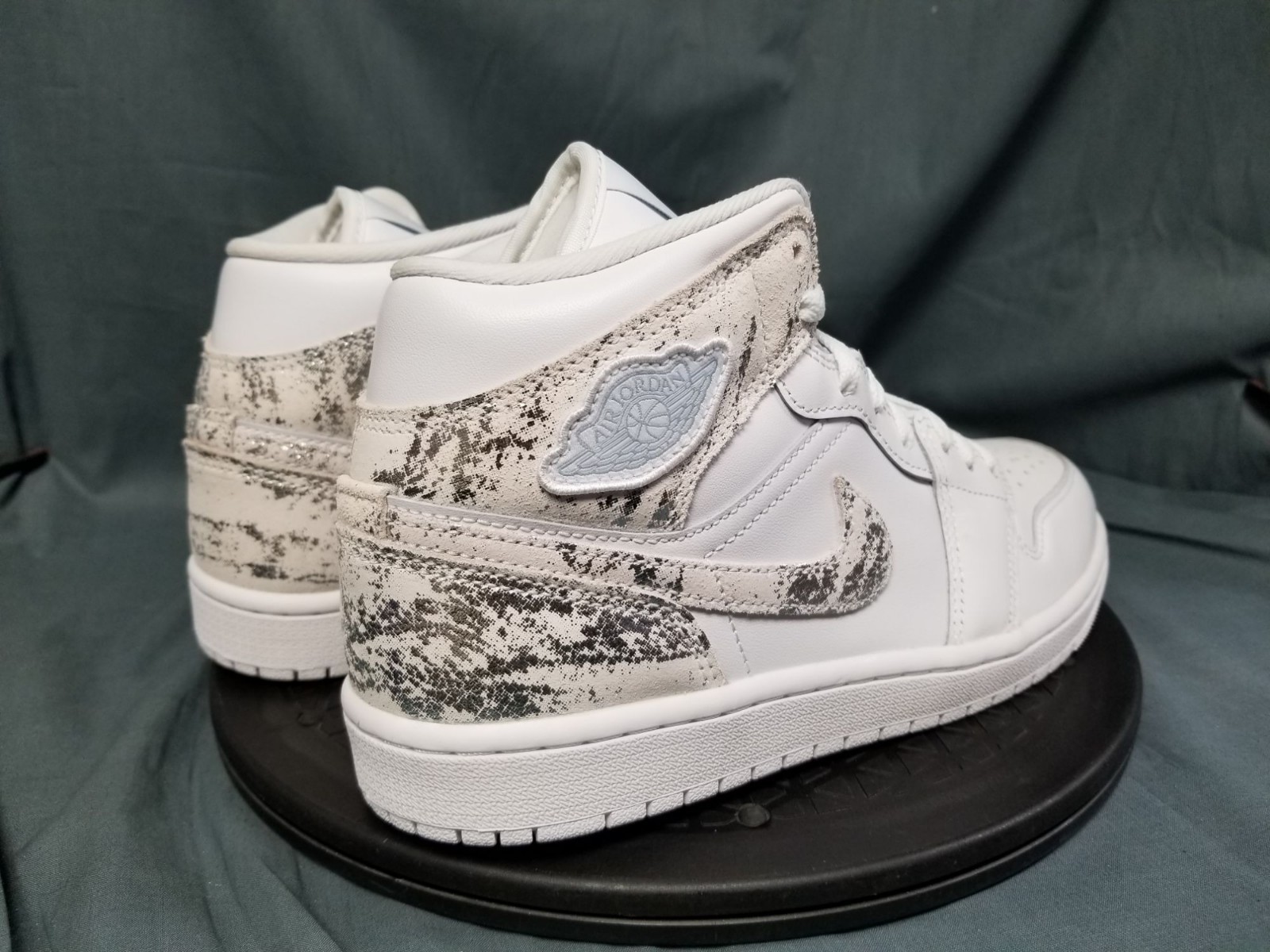 Jordan 1 Mid SE Distressed White Silver Sneakers Mens Size 12 NEW NO BOX!