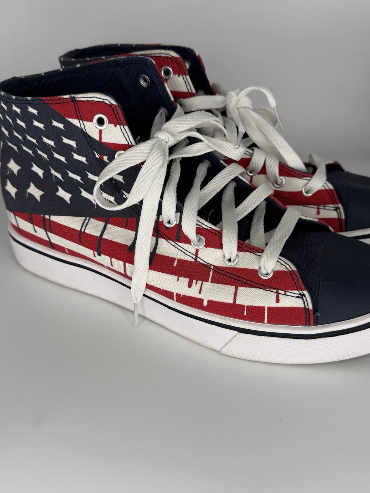 EUC HEELYS HUSTLE AMERICAN FLAG Mens 10 Red White Blue Patriotic Shoes No Wheels