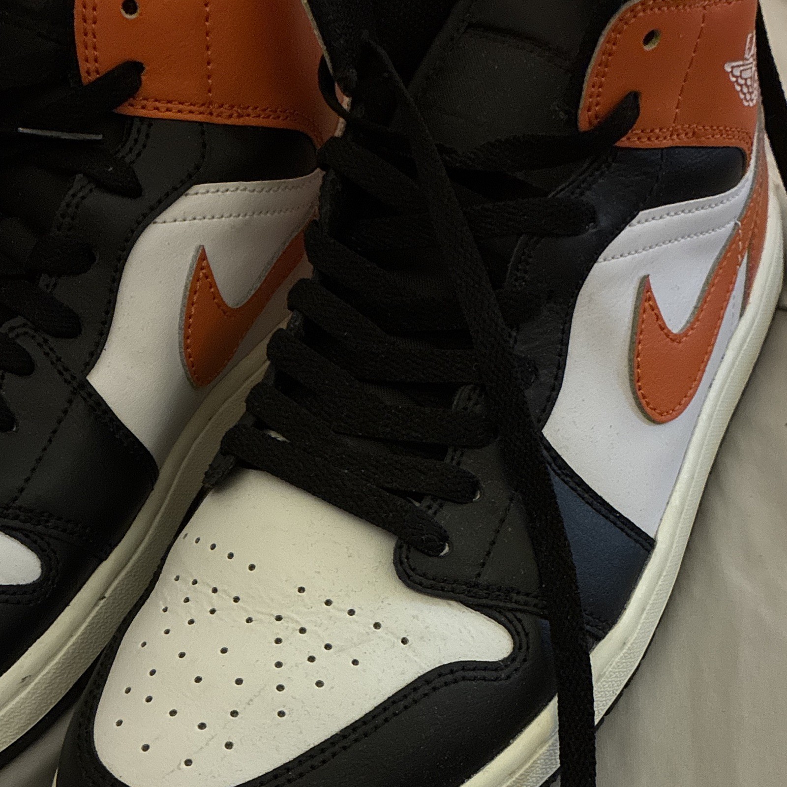 Jordan Air Jordan 1 Mid Men’s Leather Lace-Up Black/White/Orange worn once