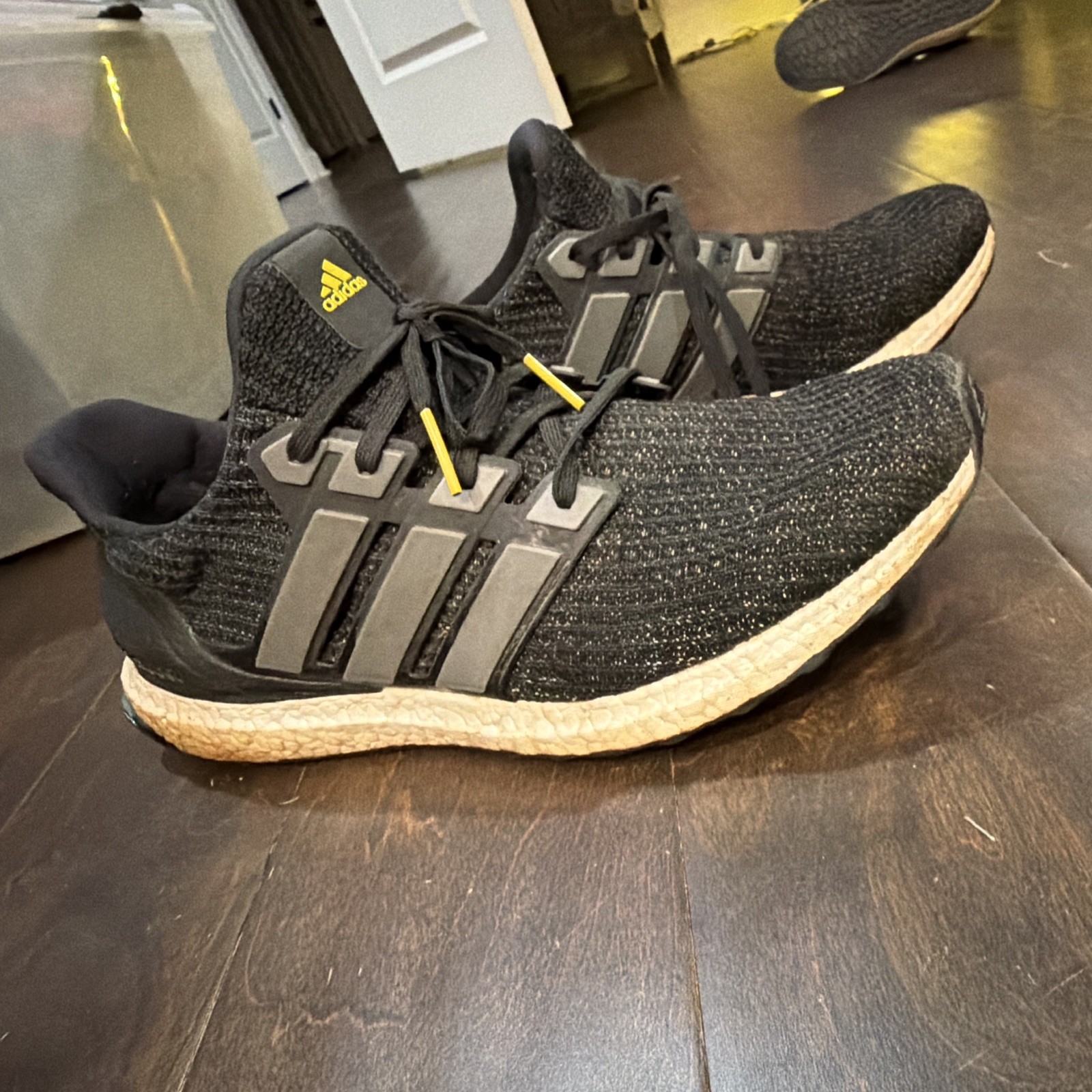adidas Boost Men’s Low Top Lace Up Athletic Sneakers Black Gray