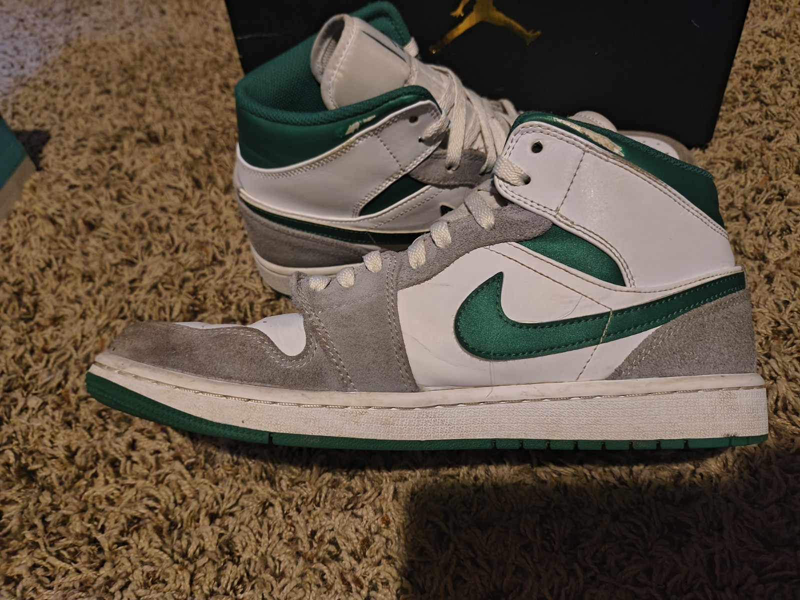 Nike Air Jordan 1 Mid Pine Green Grey Size 9 Mens Og Box Fast Shipping