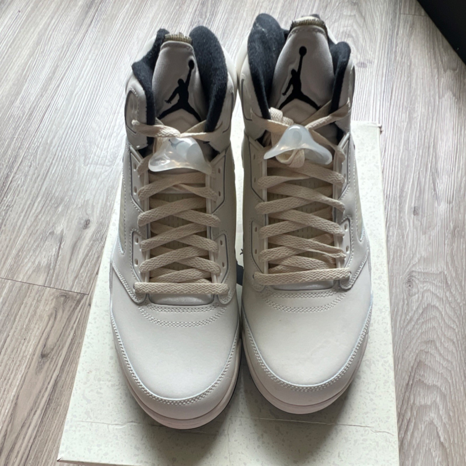 Jordan Air Jordan 5 SP x Off-White Ivory Black Leather Upper High Top Sneakers