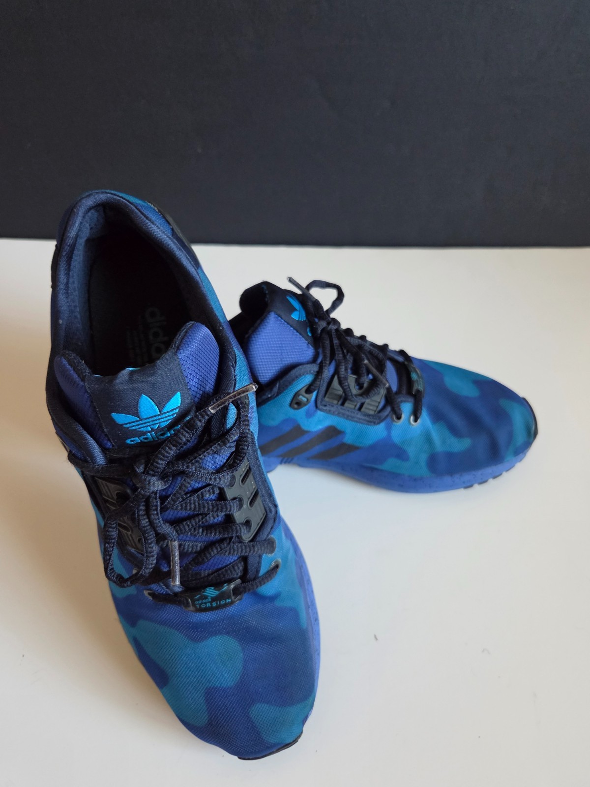 Mens Adidas Original ZX Flux Athletic Shoe, Blue Camo, Size 10.5