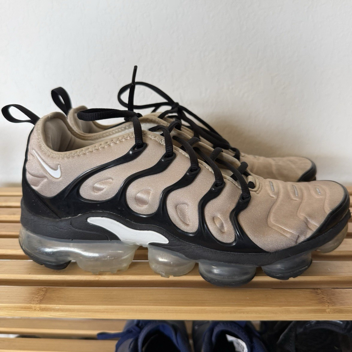 Nike Air VaporMax Plus Men’s Rattan/Black Low Top Lace-Up Neoprene DX3720-200