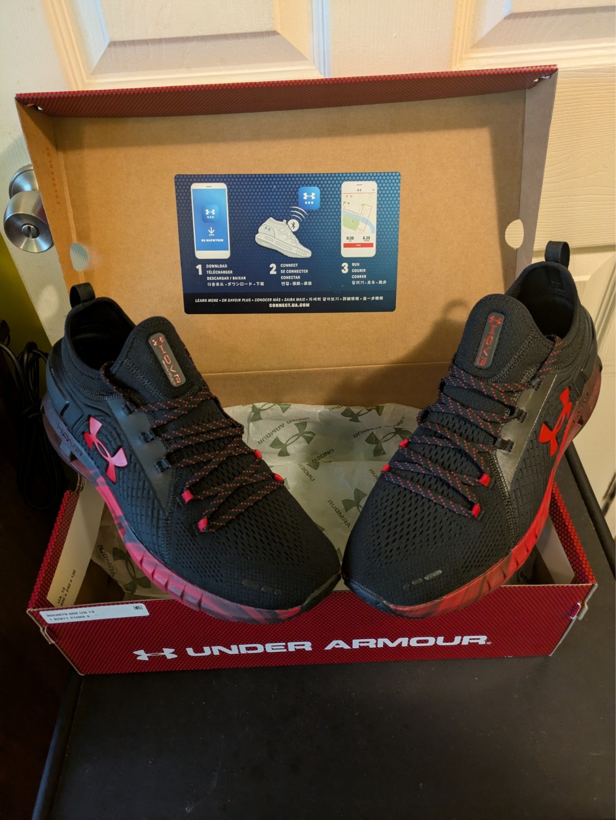 Under Armour Phantom SE, Men Size 13, Rd/BLK