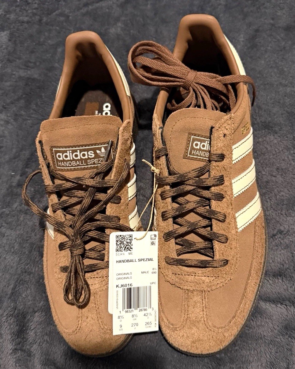 Men’s 9 Adidas Handball Spezial Suede Low Top Lace-Up Sneakers Brown/Off White
