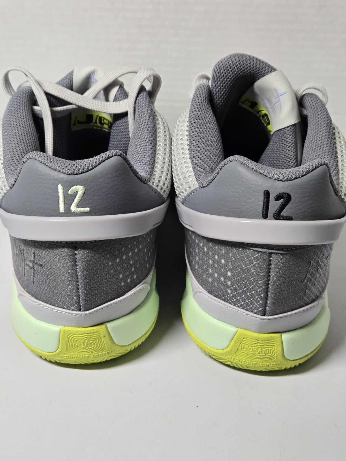 Nike Men’s JA 1 ‘Light Silver’ Grey Cyber Green Size 11 FQ4796-003